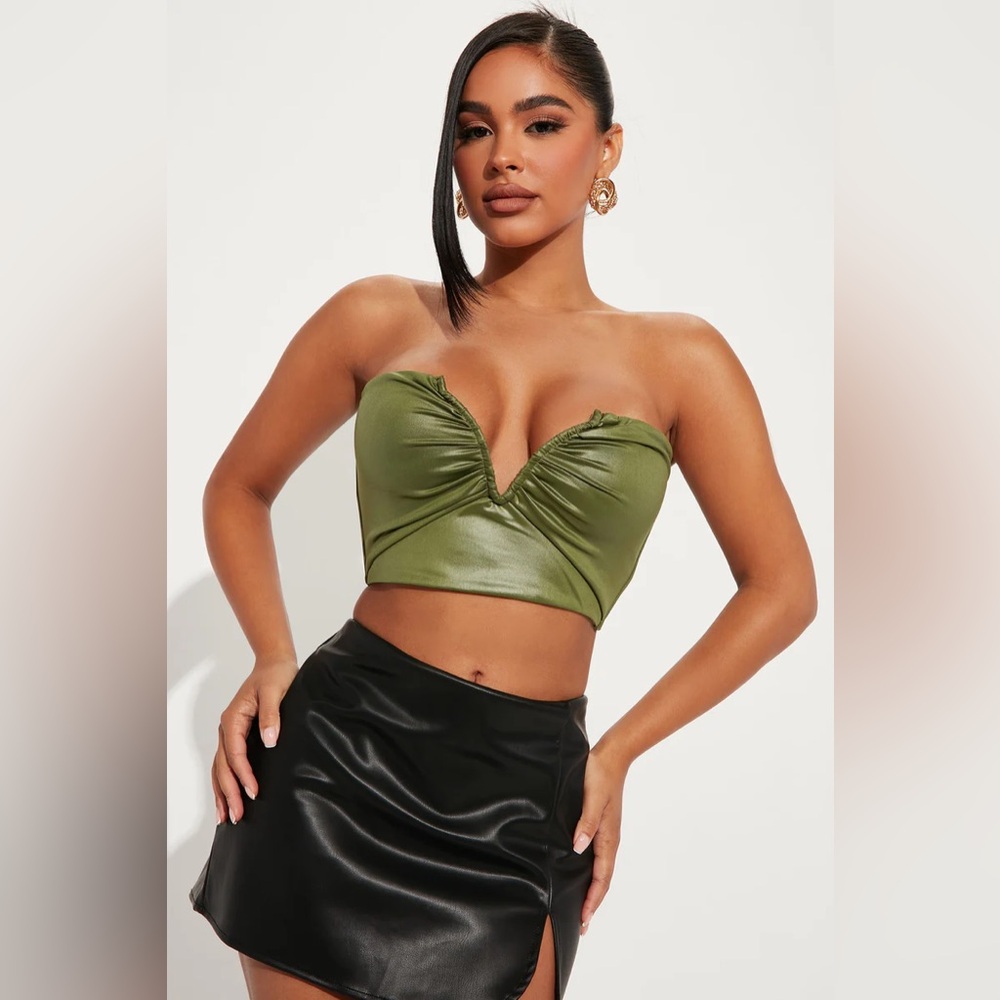 Fashion Nova - Fia Crop Top - Olive